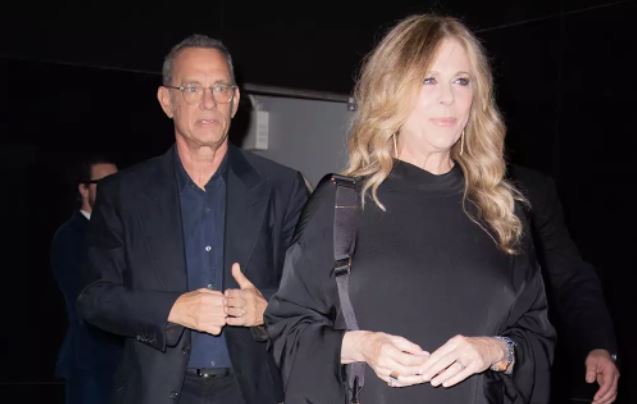 Tom Hanks y Rita Wilson durante una salida nocturna
